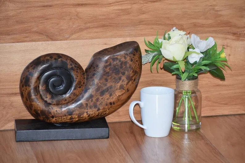 Hand Carved Acacia Wooden Shell on Stand, 26x20x7.5cm